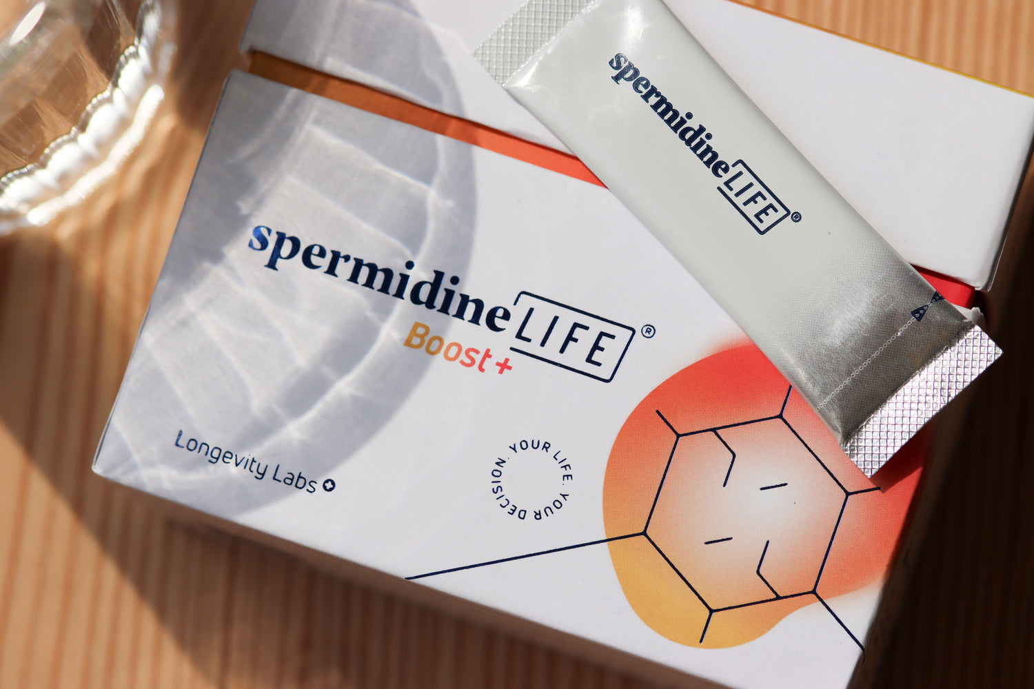 spermidineLIFE® Boost+ liegend auf Tisch